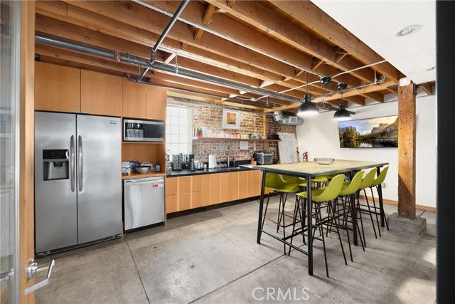 425 E 4th Street, Long Beach, CA 90802