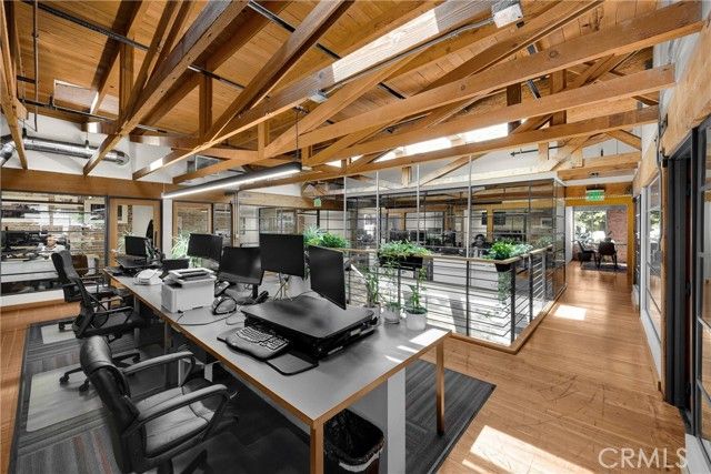 425 E 4th Street, Long Beach, CA 90802