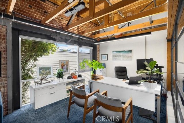 425 E 4th Street, Long Beach, CA 90802