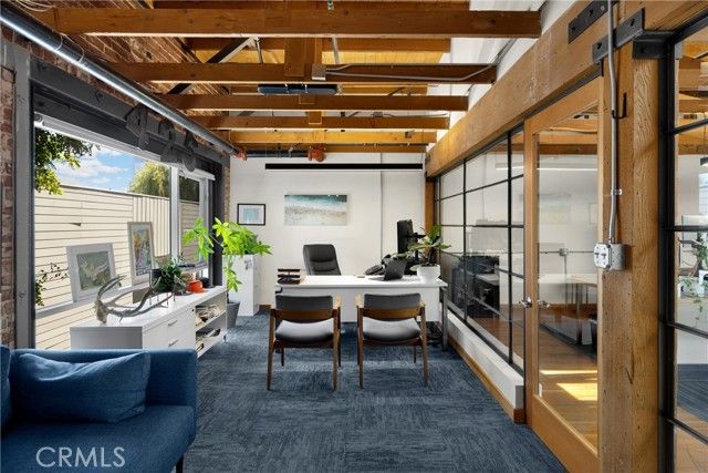 425 E 4th Street, Long Beach, CA 90802