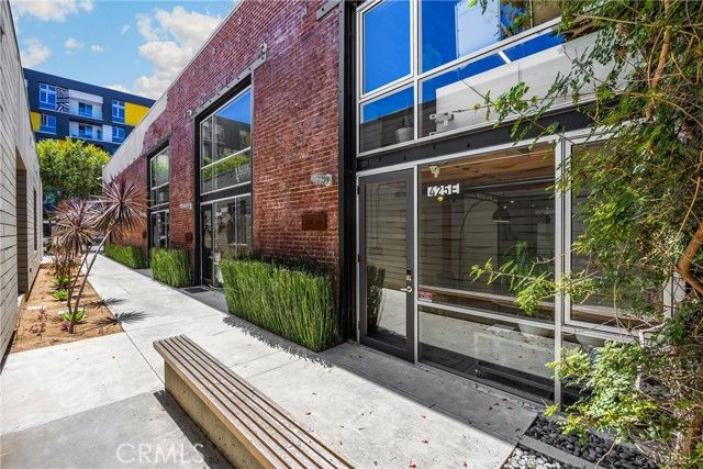 425 E 4th Street, Long Beach, CA 90802