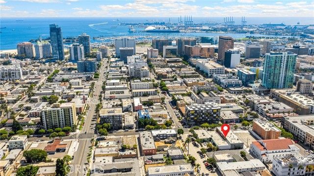 425 E 4th Street, Long Beach, CA 90802