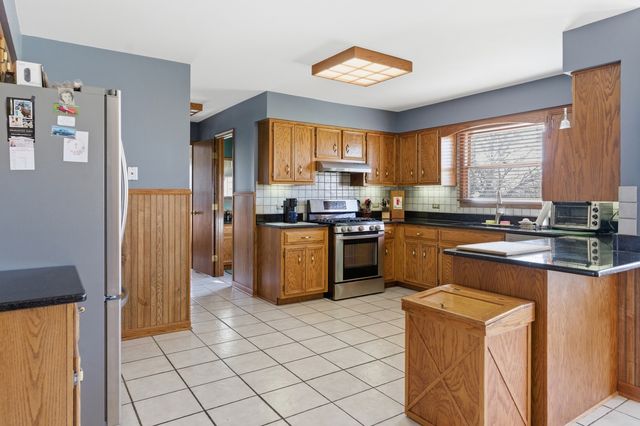 11825 W Pauling Road, Manhattan, IL 60442