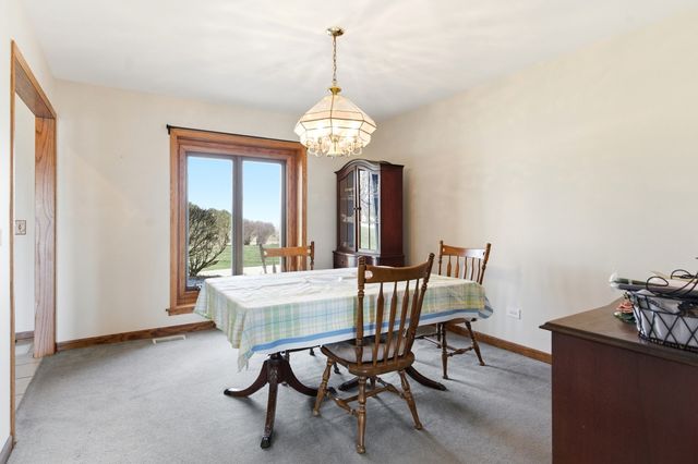 11825 W Pauling Road, Manhattan, IL 60442