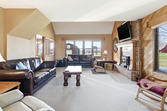 11825 W Pauling Road, Manhattan, IL 60442