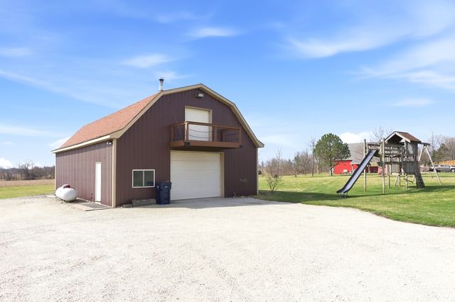 11825 W Pauling Road, Manhattan, IL 60442