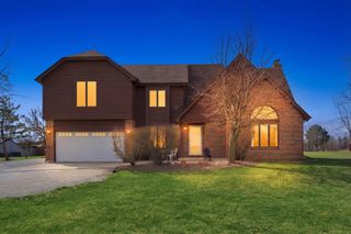 11825 W Pauling Road, Manhattan, IL 60442