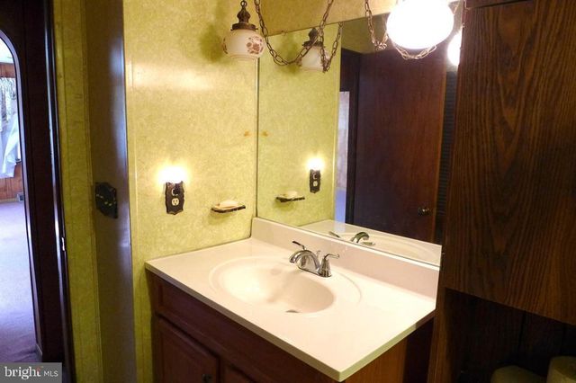 19 FAIRTON CEDARVILLE RD, Fairton, NJ 08320