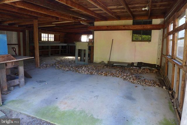 19 FAIRTON CEDARVILLE RD, Fairton, NJ 08320