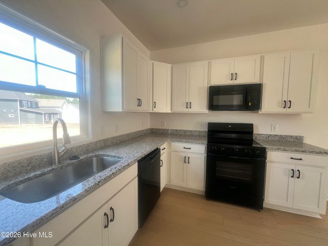 536 Bartley Street, Vass, NC 28394