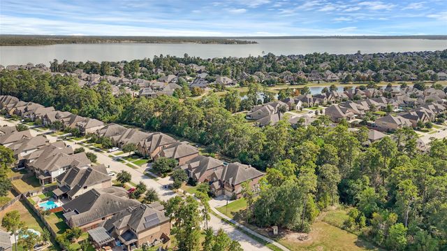 13808 N Lake Branch Lane N, Houston, TX 77044