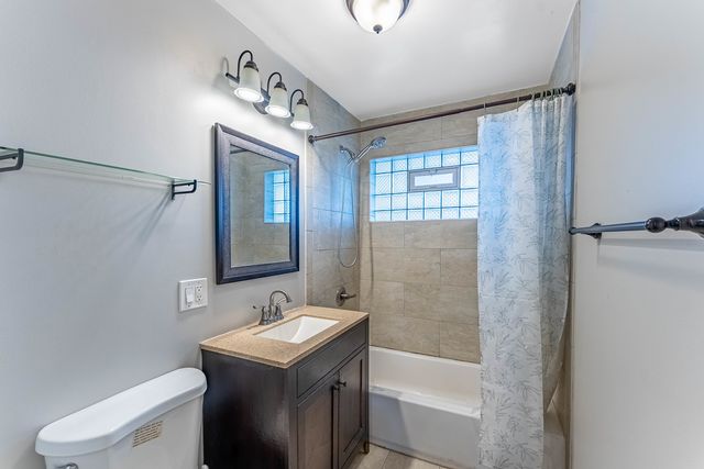 1744 N 20th Avenue, Melrose Park, IL 60160