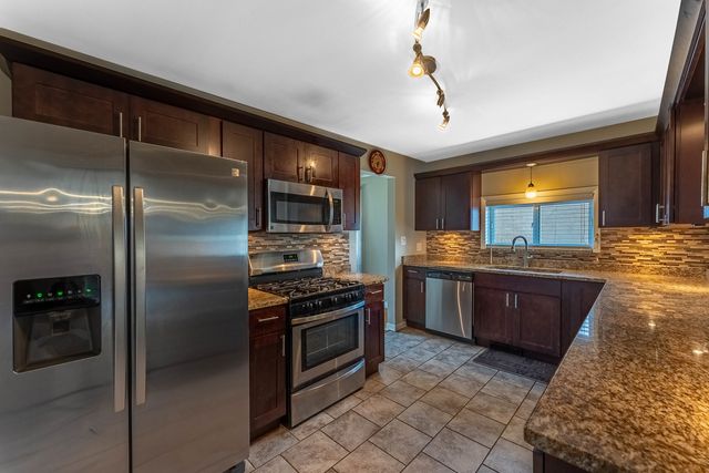 1744 N 20th Avenue, Melrose Park, IL 60160