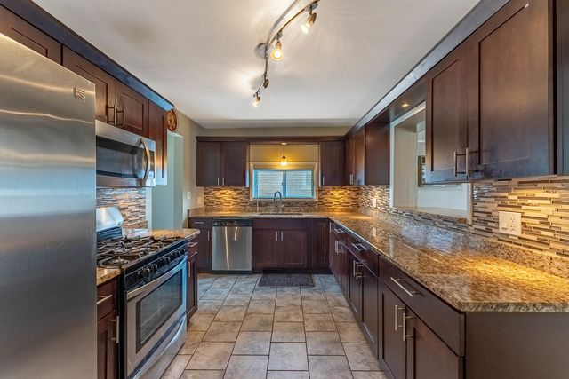 1744 N 20th Avenue, Melrose Park, IL 60160