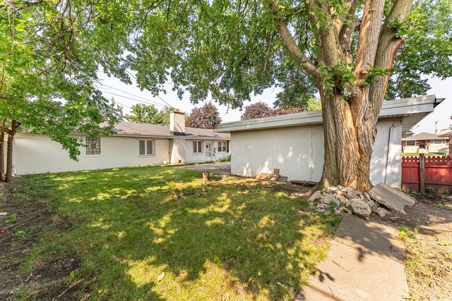 1744 N 20th Avenue, Melrose Park, IL 60160