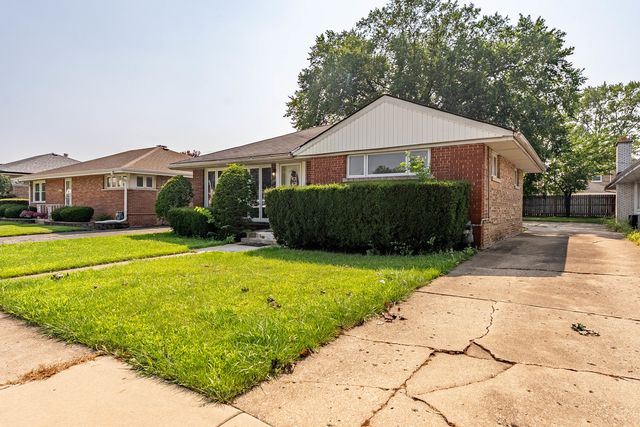 1744 N 20th Avenue, Melrose Park, IL 60160