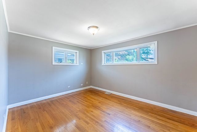 1744 N 20th Avenue, Melrose Park, IL 60160