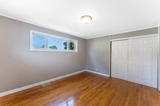 1744 N 20th Avenue, Melrose Park, IL 60160