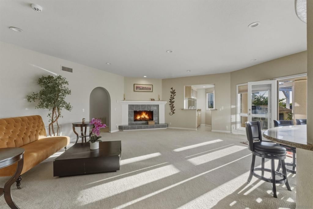 Image 18 of property listing at 2464 Canyon Creek Rd, Escondido, CA 92025