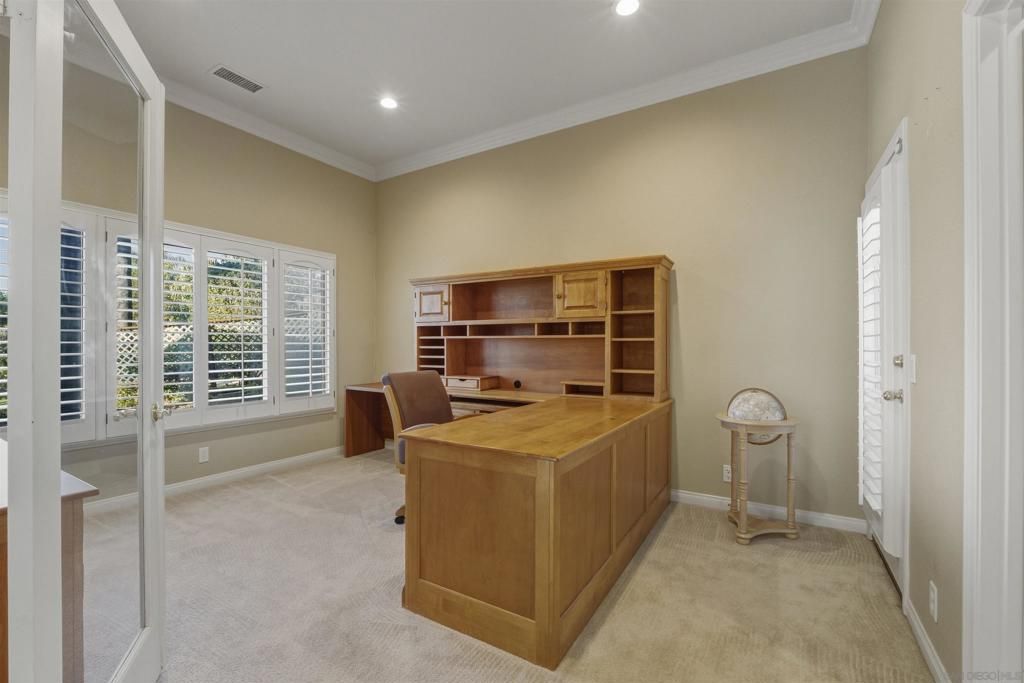 Image 31 of property listing at 2464 Canyon Creek Rd, Escondido, CA 92025