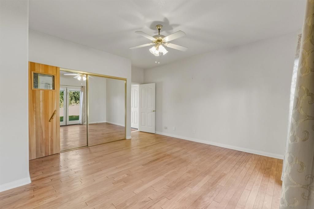 Image 34 of property listing at 2464 Canyon Creek Rd, Escondido, CA 92025