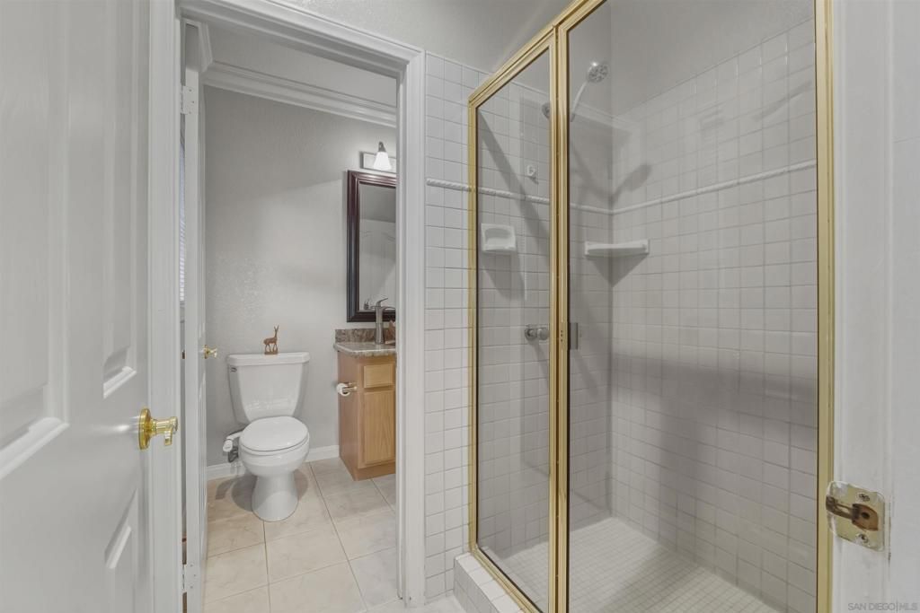 Image 36 of property listing at 2464 Canyon Creek Rd, Escondido, CA 92025