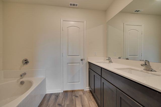 639 Arlington Park Court, Seagoville, TX 75159