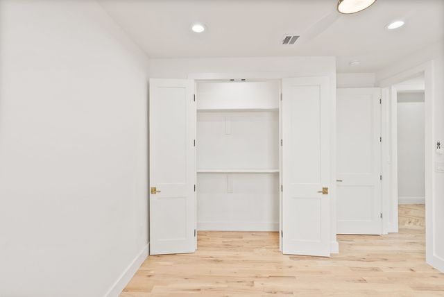1334 E Kiest Boulevard, Dallas, TX 75216