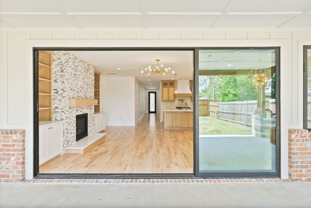 1334 E Kiest Boulevard, Dallas, TX 75216