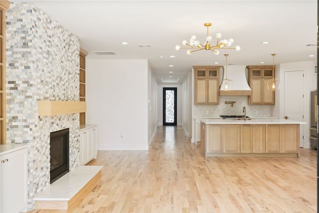 1334 E Kiest Boulevard, Dallas, TX 75216