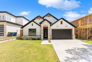 1334 E Kiest Boulevard, Dallas, TX 75216