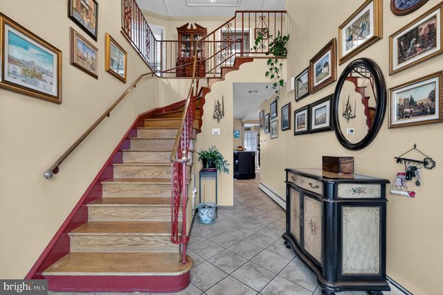 1328 HIGHLAND AVE, Abington, PA 19001