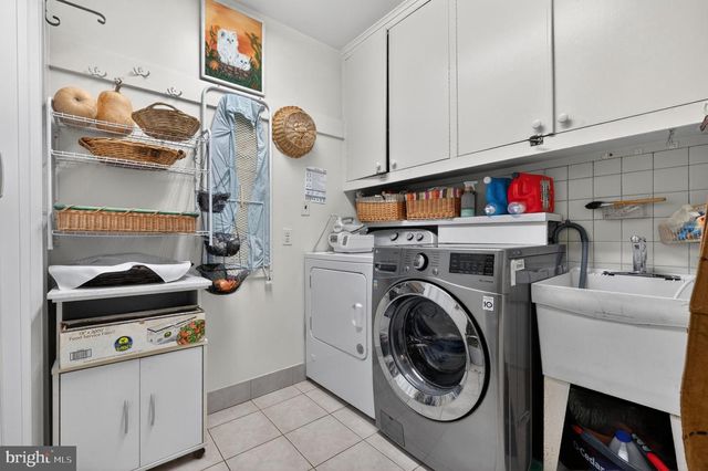 1328 HIGHLAND AVE, Abington, PA 19001