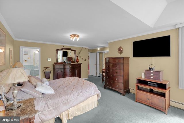 1328 HIGHLAND AVE, Abington, PA 19001