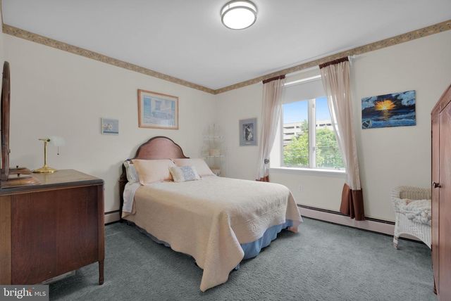 1328 HIGHLAND AVE, Abington, PA 19001