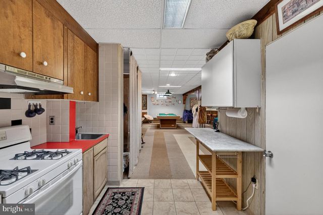 1328 HIGHLAND AVE, Abington, PA 19001