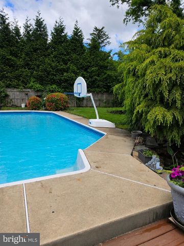 1328 HIGHLAND AVE, Abington, PA 19001