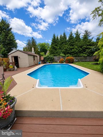 1328 HIGHLAND AVE, Abington, PA 19001