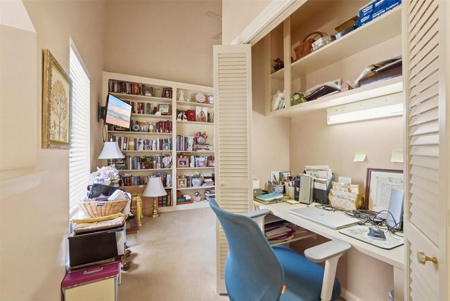 10125 Valley Forge Drive, Houston, TX 77042