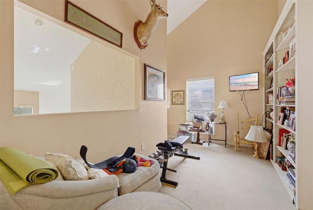 10125 Valley Forge Drive, Houston, TX 77042