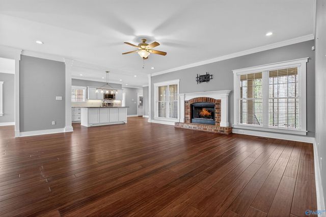 175 Glenview Drive, Albertville, AL 35950