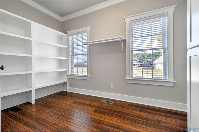 175 Glenview Drive, Albertville, AL 35950