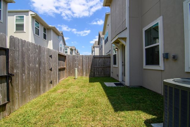 5511 Cuerta Street, Houston, TX 77023