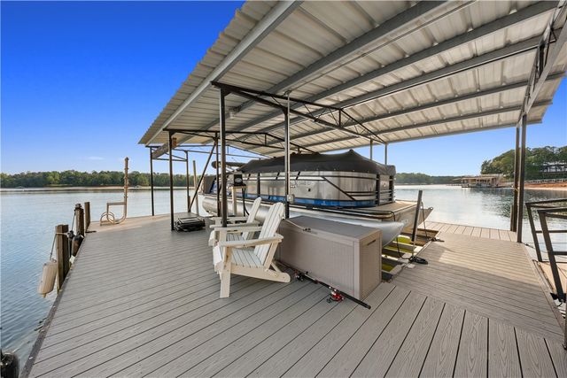 323 N Shores Drive, Westminster, SC 29693