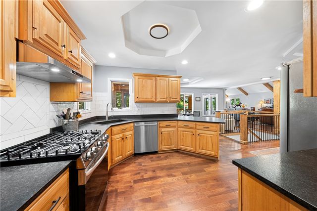 323 N Shores Drive, Westminster, SC 29693