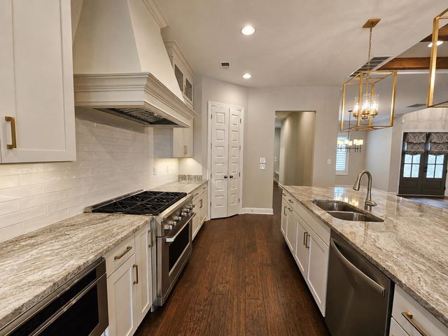 217 CHADWICK WOODS LN, Collierville, TN 38017
