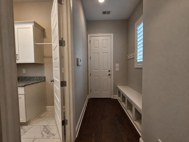 217 CHADWICK WOODS LN, Collierville, TN 38017