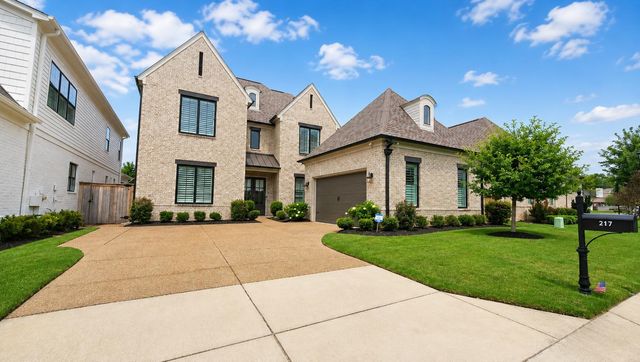 217 CHADWICK WOODS LN, Collierville, TN 38017