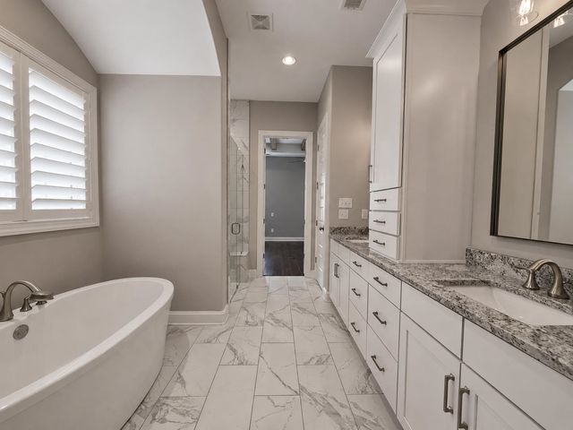 217 CHADWICK WOODS LN, Collierville, TN 38017