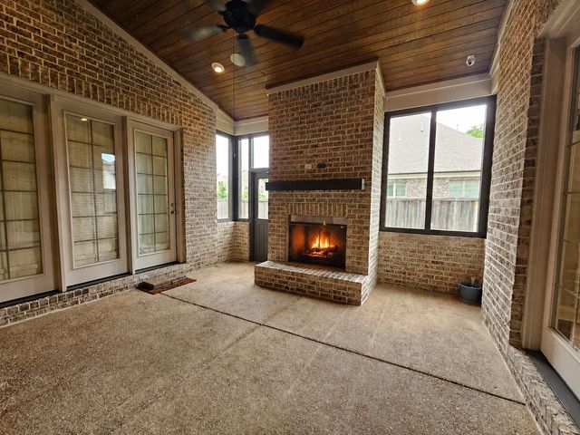217 CHADWICK WOODS LN, Collierville, TN 38017